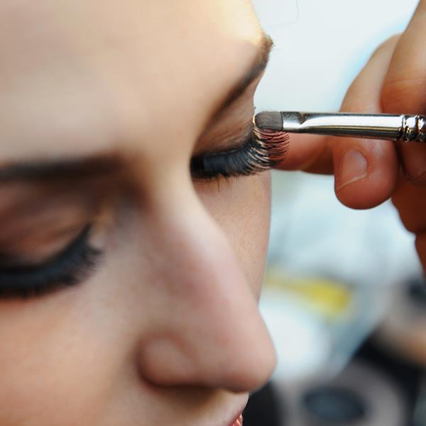 The Queen of False Eyelashes Marie France Asia, women's magazine